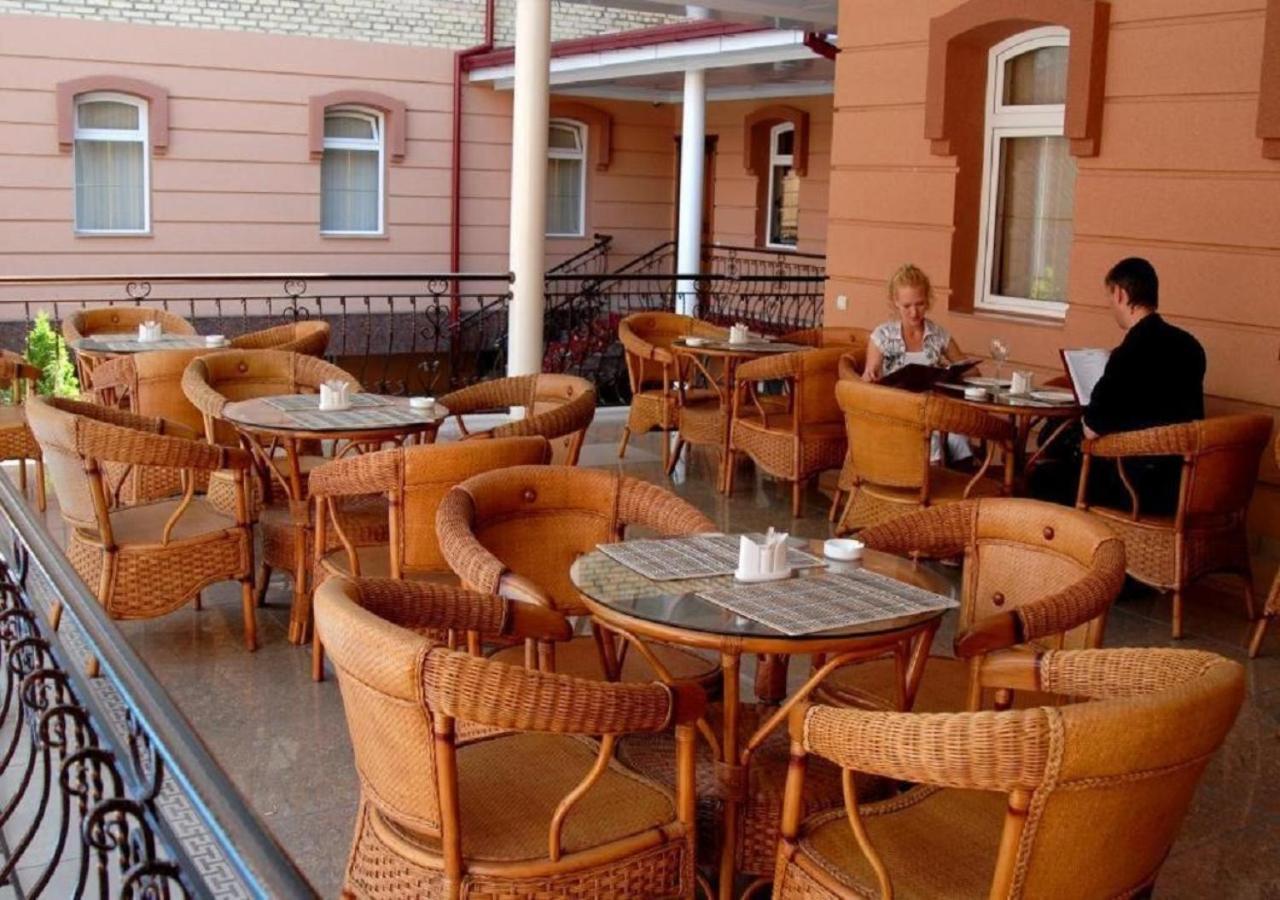Hotel Bek Tachkent Extérieur photo