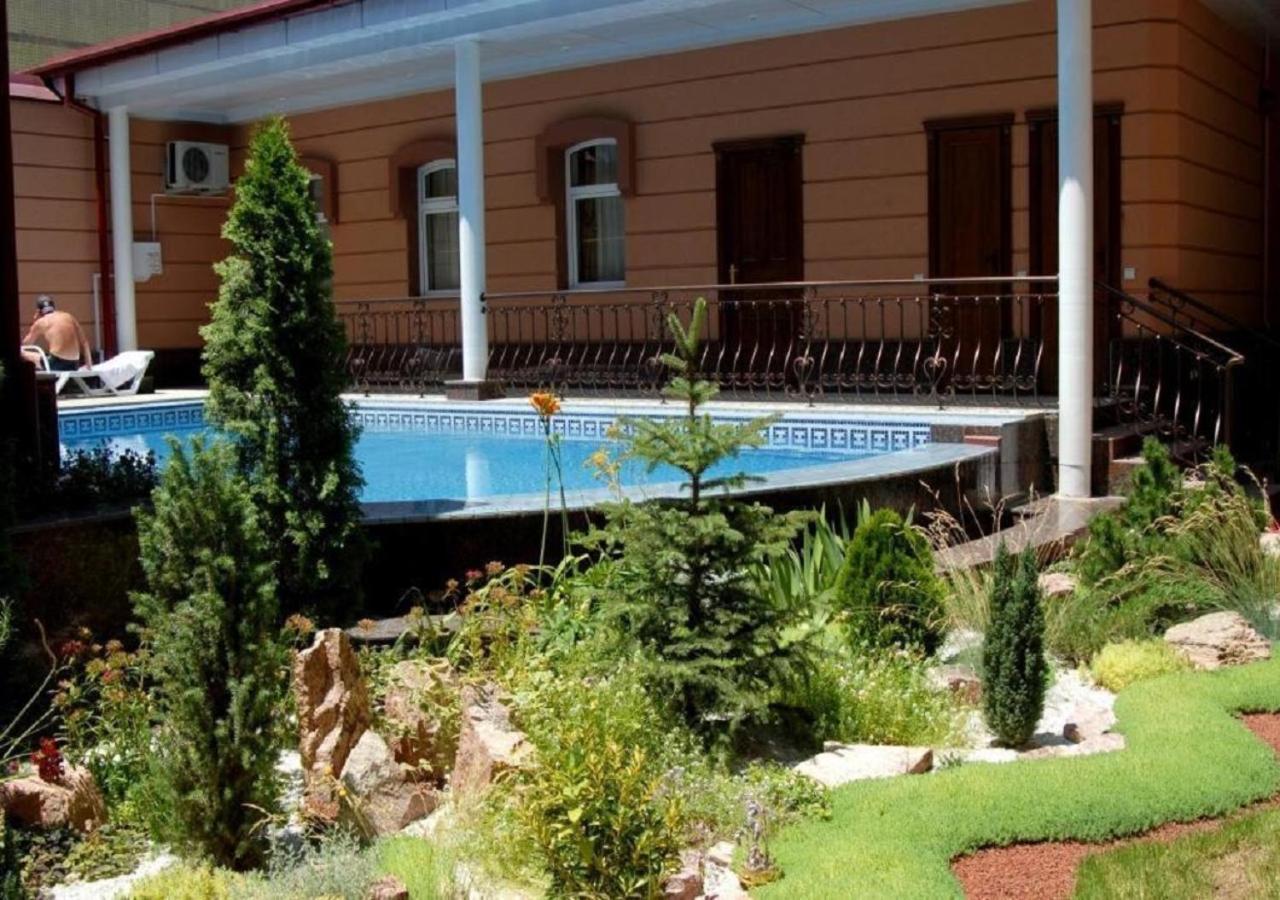 Hotel Bek Tachkent Extérieur photo