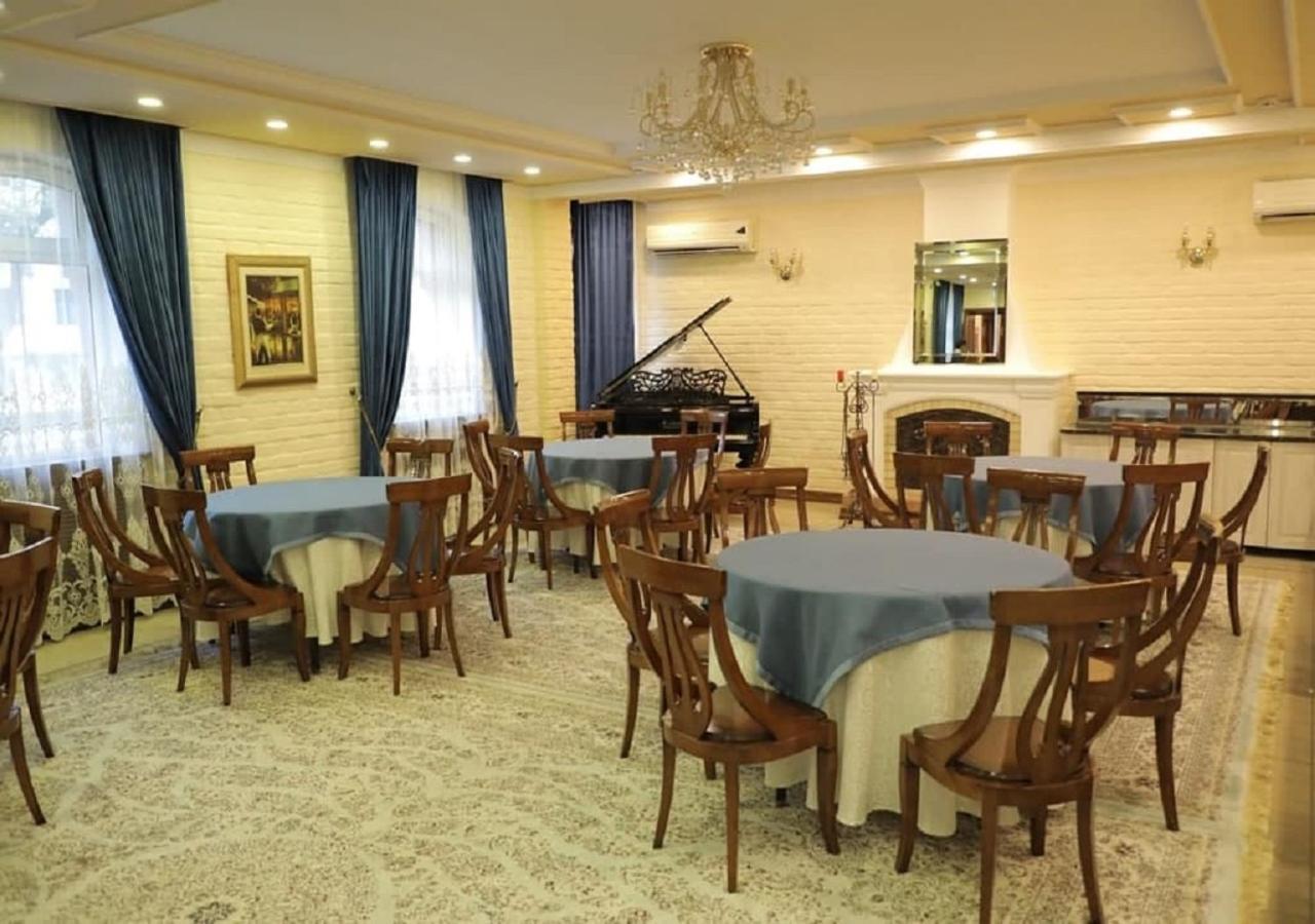 Hotel Bek Tachkent Extérieur photo