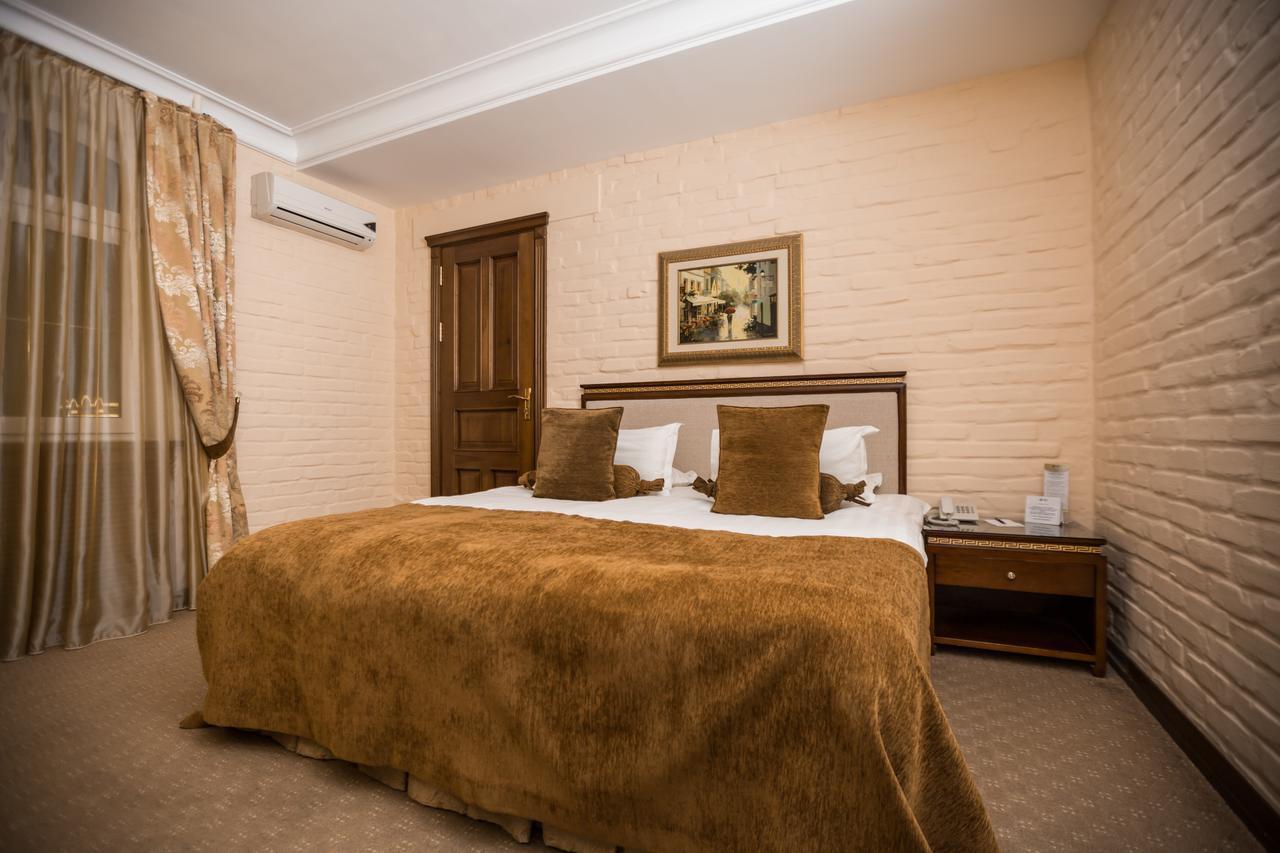 Hotel Bek Tachkent Extérieur photo