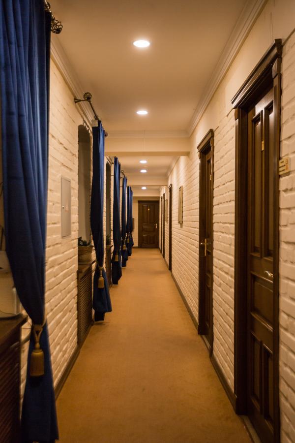 Hotel Bek Tachkent Extérieur photo