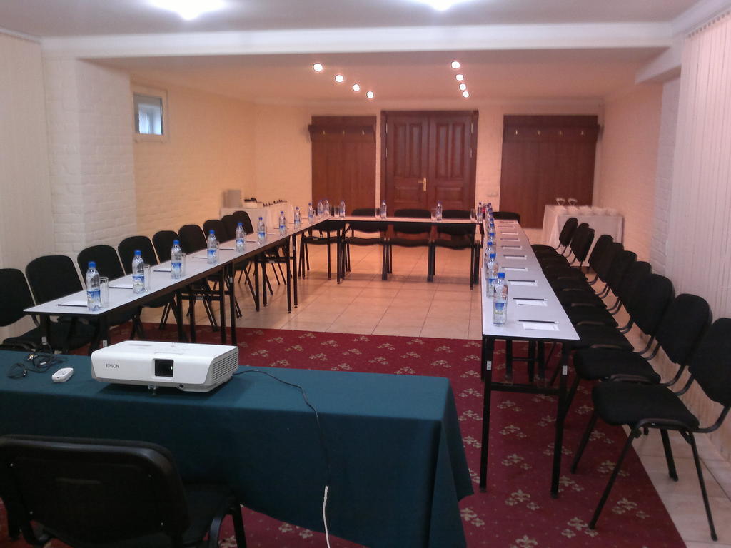 Hotel Bek Tachkent Extérieur photo