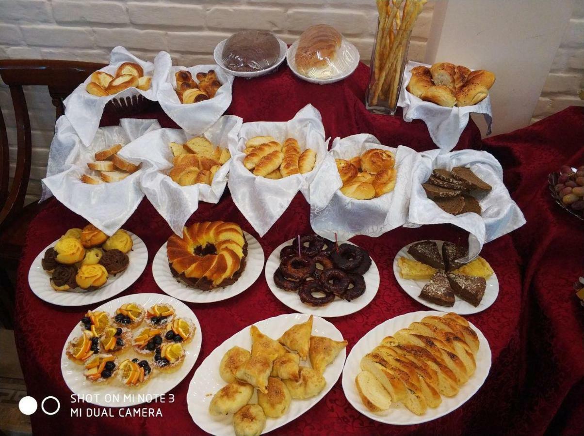 Hotel Bek Tachkent Extérieur photo